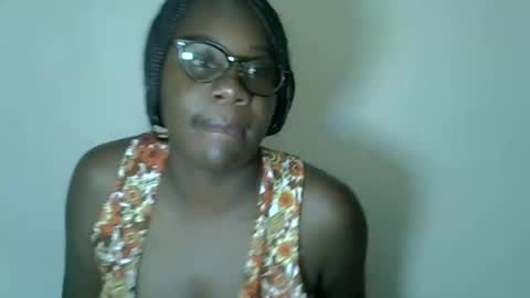 Snapshot of sexy_pussy01 chatting on 24, 11, 2025 sexy_pussy01 online show from 24, 11, 2025