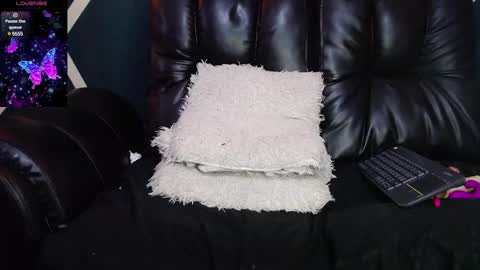 karoline online show from 11, 3, 2025