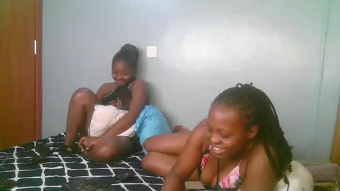 Snapshot of sexy_shava chatting on 2, 12, 2025 sexy_shava online show from 2, 12, 2025