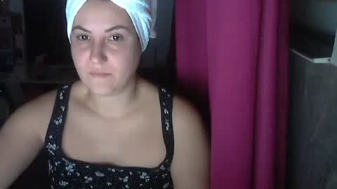 Snapshot of sexy_slimm25 chatting on 5, 11, 2025 Slimm online show from 5, 11, 2025