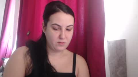 Snapshot of sexy_slimm25 chatting on 3, 2, 2026 Slimm online show from 3, 2, 2026