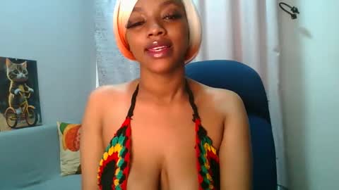 Snapshot of sexy_sweetcandy chatting on 28, 9, 2025 sexy sweetcandy online show from 28, 9, 2025