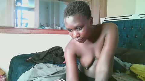 Snapshot of sexy_talisha chatting on 4, 12, 2025 sexy_talisha online show from 4, 12, 2025