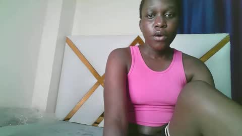 Snapshot of sexy_talisha chatting on 5, 12, 2025 sexy_talisha online show from 5, 12, 2025