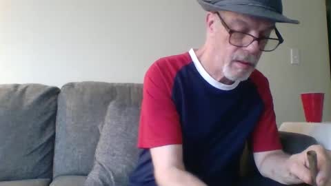 Daddy online show from 9, 3, 2025