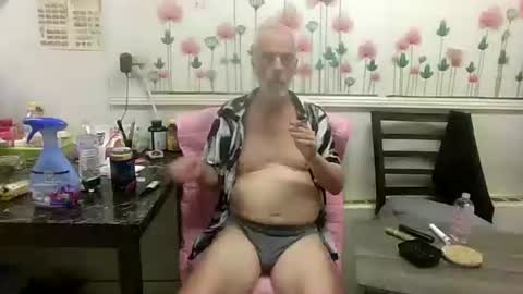 Daddy online show from 25, 4, 2026