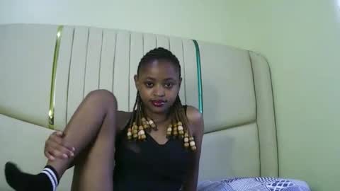 Snapshot of sexy_zaraa chatting on 8, 5, 2026 sexy zaraa online show from 8, 5, 2026