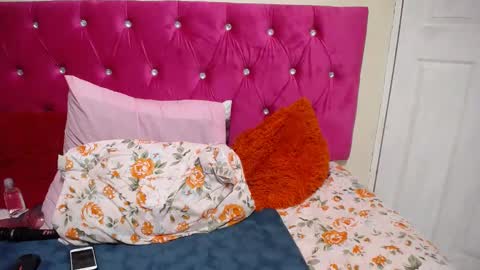 sexyangeliqua online show from 11, 3, 2025