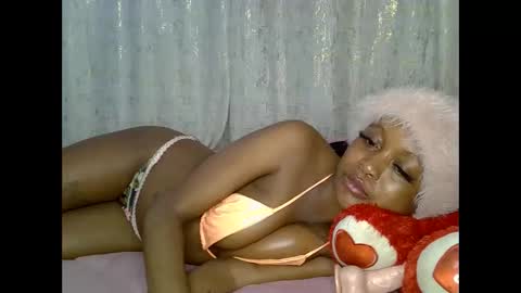 Snapshot of sexyasspetitte_ chatting on 27, 5, 2026 sexyasspetitte_ online show from 27, 5, 2026