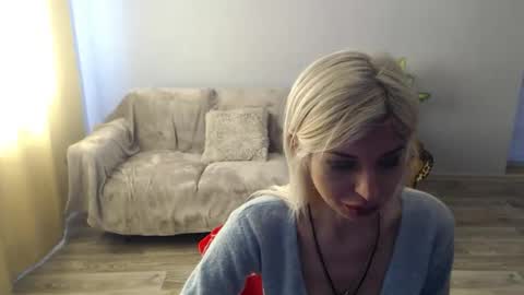 sexybeatriice online show from 25, 4, 2026