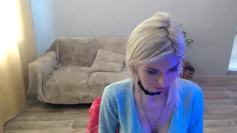sexybeatriice online show from 27, 4, 2026
