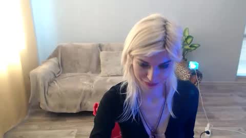 Snapshot of sexybeatriice chatting on 15, 5, 2026 sexybeatriice online show from 15, 5, 2026