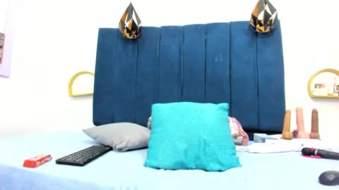 sexybrown_2005 online show from 17, 2, 2025