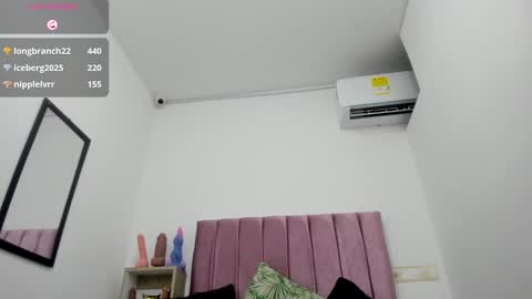 sexybrown_2005 online show from 21, 9, 2025