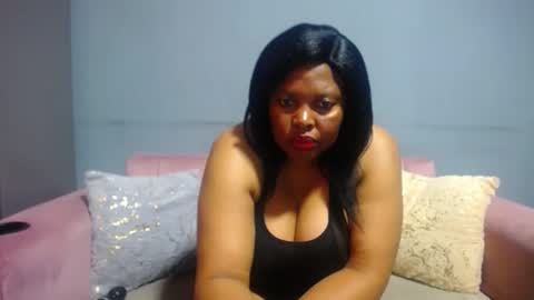 Snapshot of sexybustyebony19 chatting on 26, 3, 2026 sexybustyebony19 online show from 26, 3, 2026