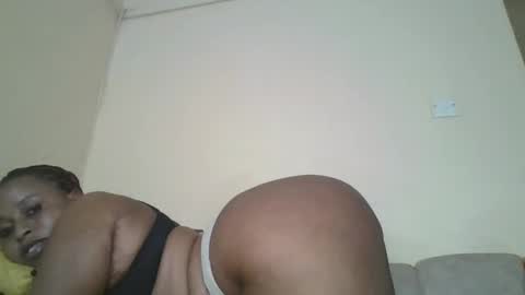 sexybuttie01 online show from 11, 4, 2026