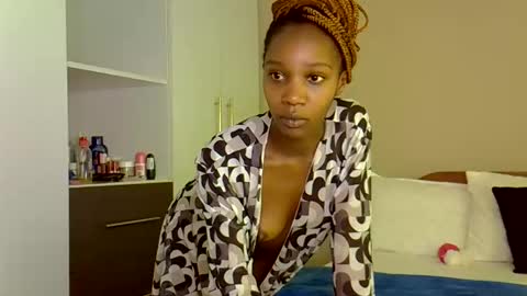 Snapshot of sexycarll9 chatting on 2, 6, 2026 Britney online show from 2, 6, 2026