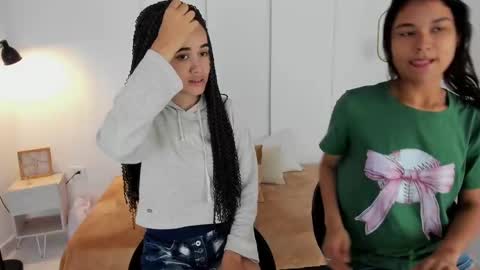 chanell and yina online show from 25, 2, 2025