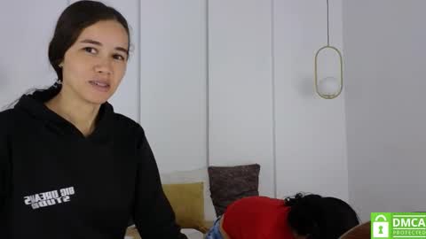 chanell and yina online show from 30, 11, 2025