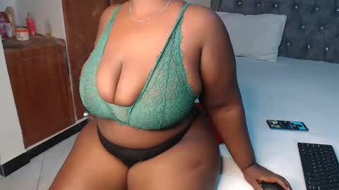 Snapshot of sexychocco_ chatting on 25, 1, 2025 sexychocco online show from 25, 1, 2025