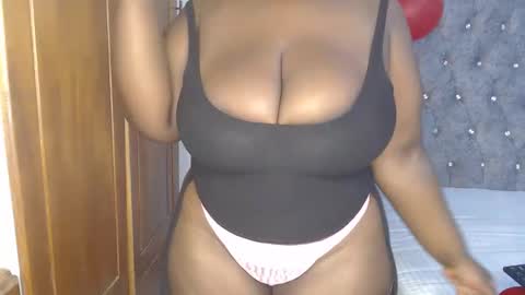 Snapshot of sexychocco_ chatting on 21, 2, 2025 sexychocco online show from 21, 2, 2025