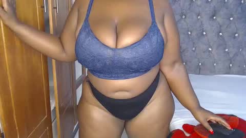 Snapshot of sexychocco_ chatting on 26, 2, 2025 sexychocco online show from 26, 2, 2025