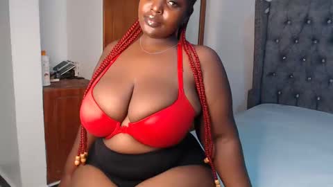 Snapshot of sexychocco_ chatting on 1, 3, 2025 sexychocco online show from 1, 3, 2025