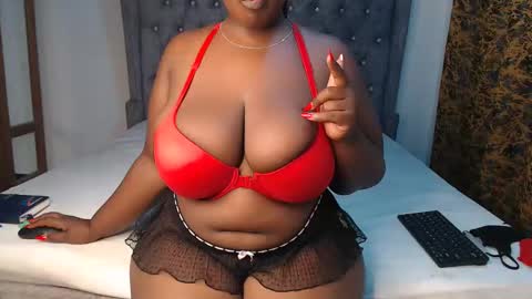 Snapshot of sexychocco_ chatting on 5, 3, 2025 sexychocco online show from 5, 3, 2025