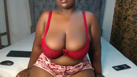 Snapshot of sexychocco_ chatting on 10, 3, 2025 sexychocco online show from 10, 3, 2025