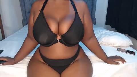 Snapshot of sexychocco_ chatting on 21, 9, 2025 sexychocco online show from 21, 9, 2025