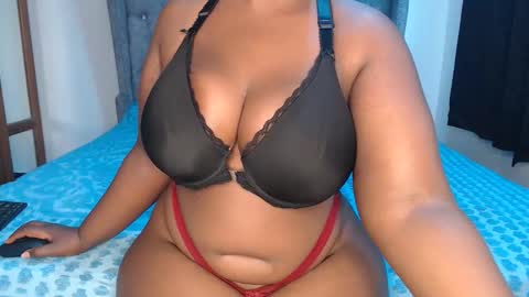 Snapshot of sexychocco_ chatting on 1, 10, 2025 sexychocco online show from 1, 10, 2025