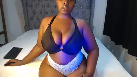 Snapshot of sexychocco_ chatting on 21, 10, 2025 sexychocco online show from 21, 10, 2025