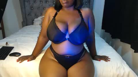 Snapshot of sexychocco_ chatting on 30, 10, 2025 sexychocco online show from 30, 10, 2025