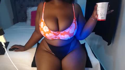 Snapshot of sexychocco_ chatting on 16, 11, 2025 sexychocco online show from 16, 11, 2025