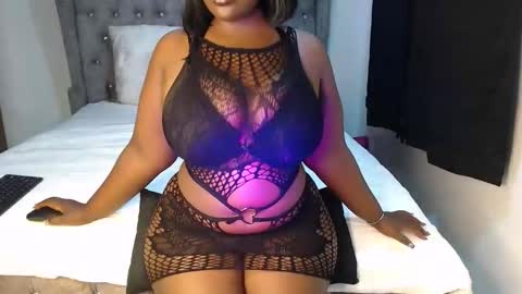 Snapshot of sexychocco_ chatting on 30, 11, 2025 sexychocco online show from 30, 11, 2025