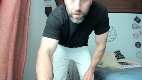 Snapshot of sexycolombian2022 chatting on 5, 1, 2025 Antonioylola online show from 5, 1, 2025