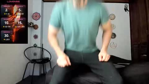 Snapshot of sexycolombian2022 chatting on 17, 10, 2025 Antonioylola online show from 17, 10, 2025