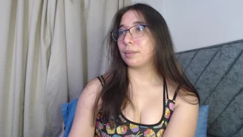 Coralinne online show from 1, 3, 2025