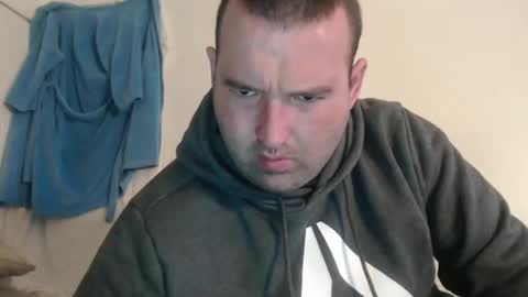 sexycouple1993689656 online show from 27, 3, 2026