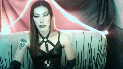 Devine online show from 21, 4, 2026