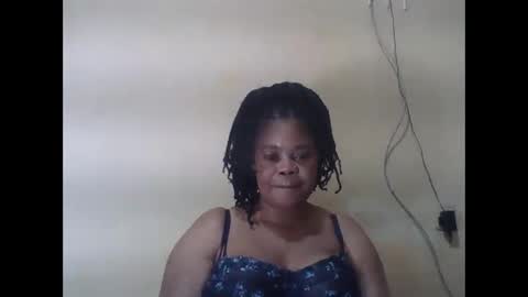 Snapshot of sexydove2 chatting on 17, 5, 2026 EMILY online show from 17, 5, 2026