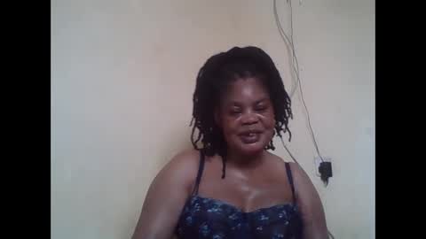 Snapshot of sexydove2 chatting on 22, 5, 2026 EMILY online show from 22, 5, 2026