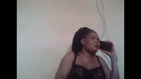 Snapshot of sexydove2 chatting on 26, 5, 2026 EMILY online show from 26, 5, 2026