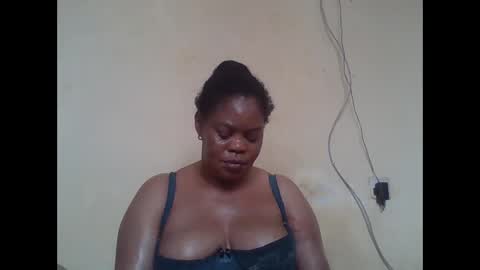 Snapshot of sexydove2 chatting on 5, 6, 2026 EMILY online show from 5, 6, 2026