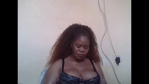 Snapshot of sexydove2 chatting on 6, 6, 2026 EMILY online show from 6, 6, 2026