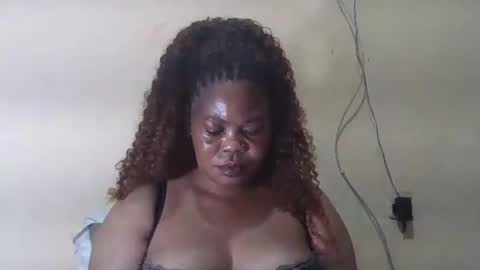 Snapshot of sexydove2 chatting on 12, 6, 2026 EMILY online show from 12, 6, 2026