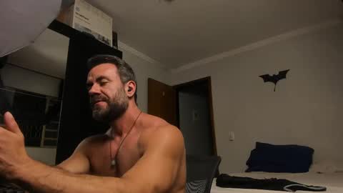 chris online show from 25, 2, 2025