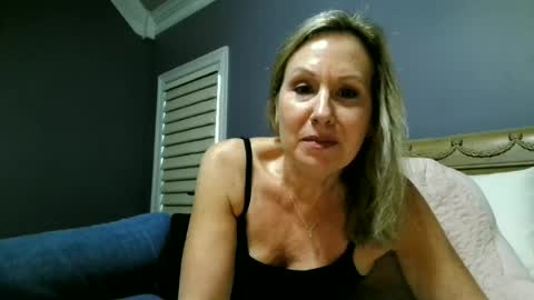 LisaisLuscious online show from 22, 6, 2026
