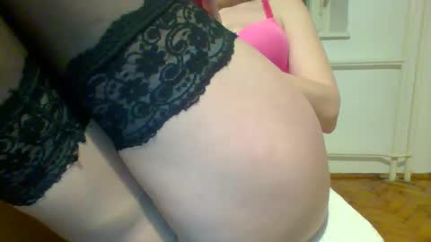 sexyfootlady online show from 5, 2, 2025