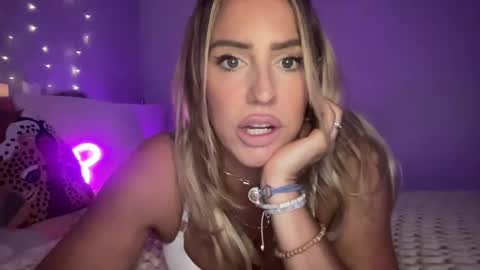 Snapshot of sexygoodvibebabe69 chatting on 8, 2, 2025 Ashley Love online show from 8, 2, 2025